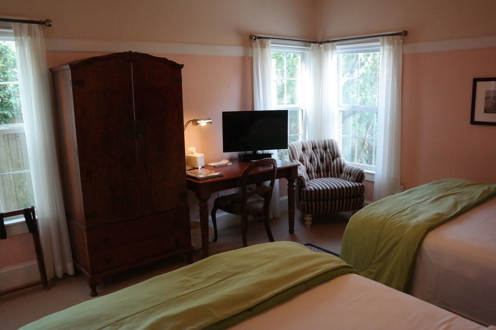 Beach Spa Bed & Breakfast Virginia Beach Buitenkant foto