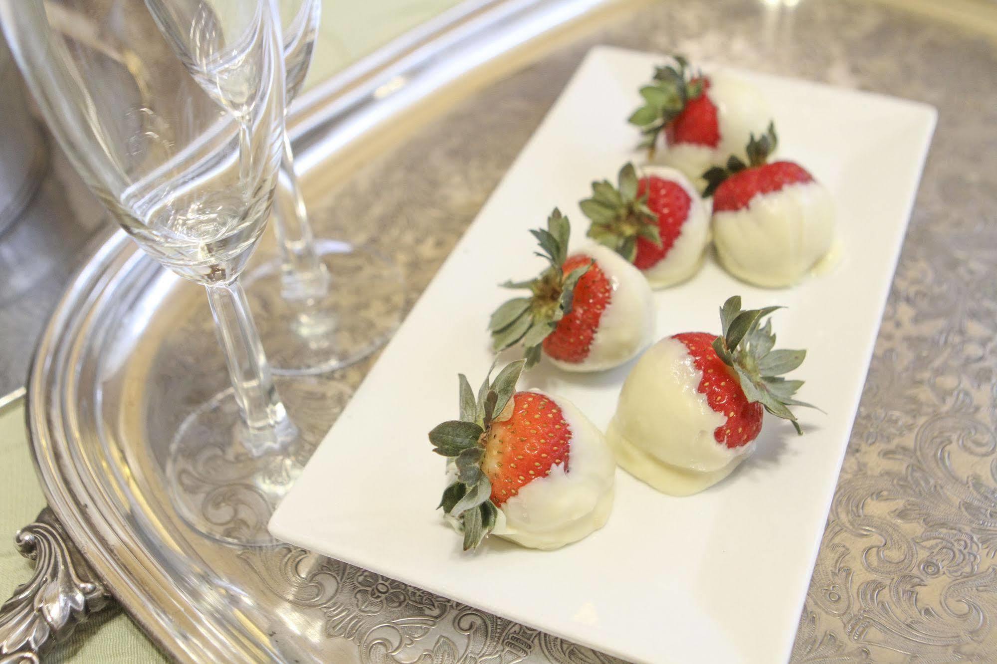 Beach Spa Bed & Breakfast Virginia Beach Buitenkant foto