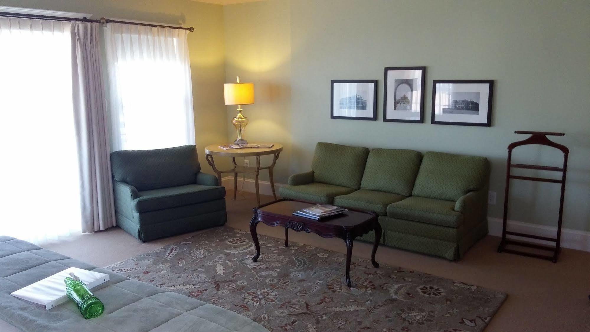 Beach Spa Bed & Breakfast Virginia Beach Buitenkant foto